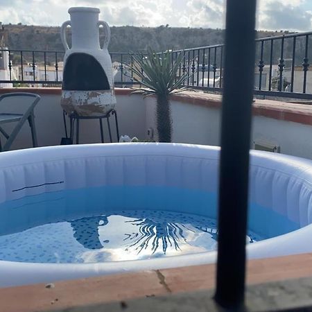 Apartment With Terraces And Private Jacuzzi - San Vito 400M From Beach San Vito Lo Capo Exterior foto