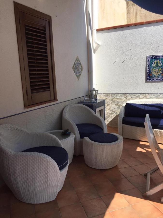 Apartment With Terraces And Private Jacuzzi - San Vito 400M From Beach San Vito Lo Capo Exterior foto